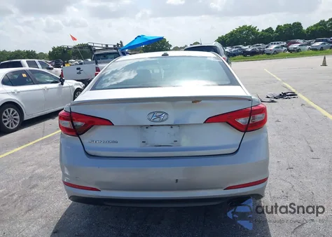 2017 Hyundai Sonata Se z USA, uszkodzony, nr VIN 5NPE24AF7HH459874